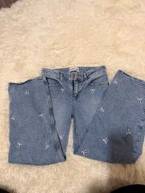 abercrombie kids light blue bow-embroidered jeans
